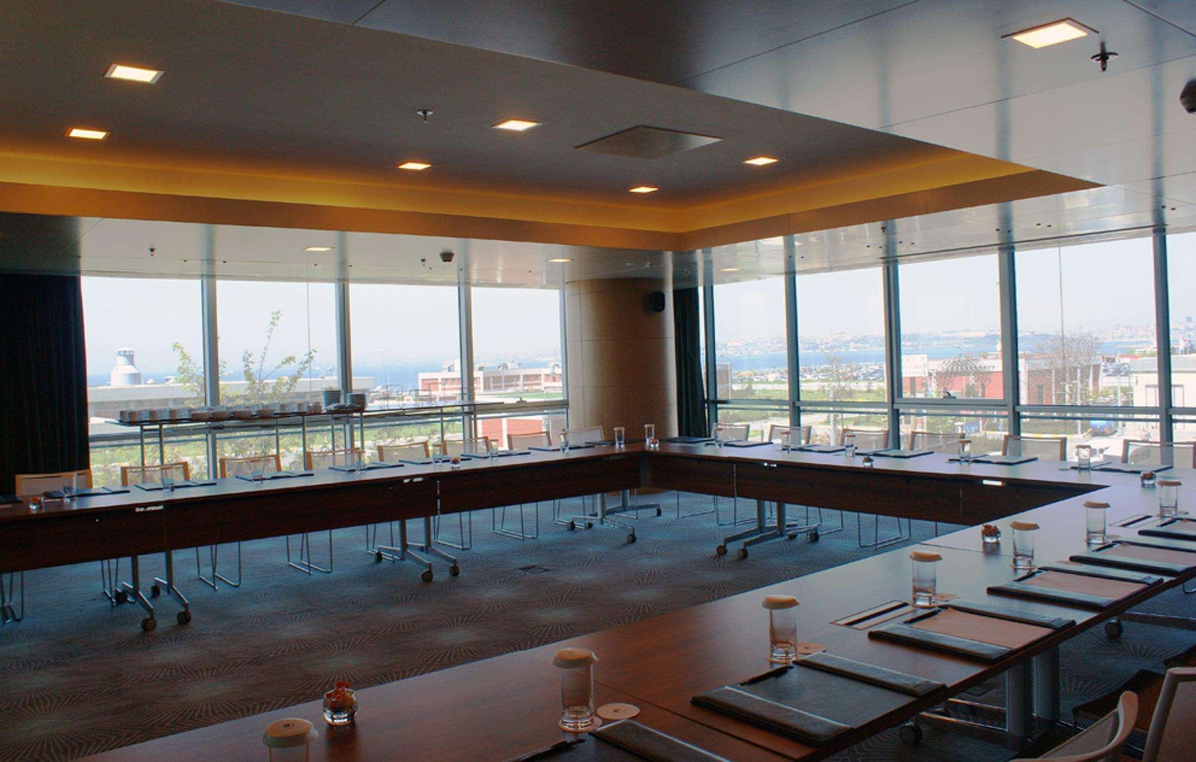 Doubletree By Hilton Istanbul - Moda Facilités photo A meeting room at the University of Stavanger